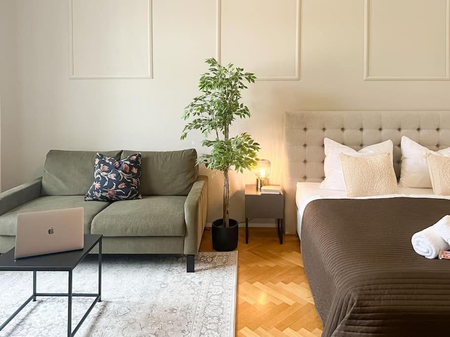 Cozy & Central 2 Bedroom Apartment Bécs Kültér fotó