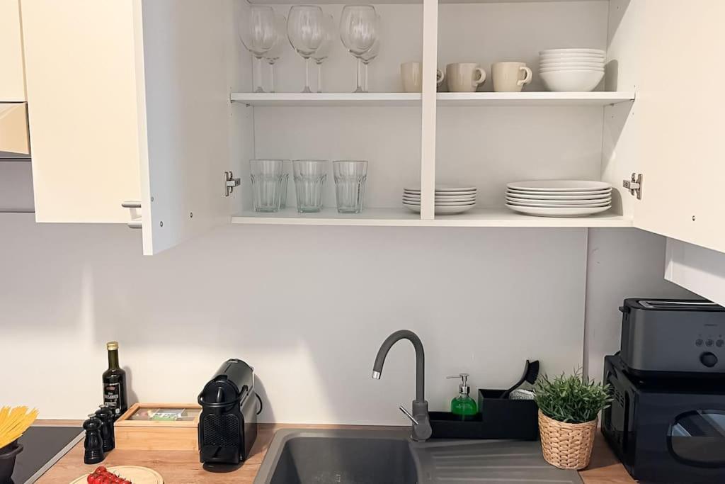 Cozy & Central 2 Bedroom Apartment Bécs Kültér fotó